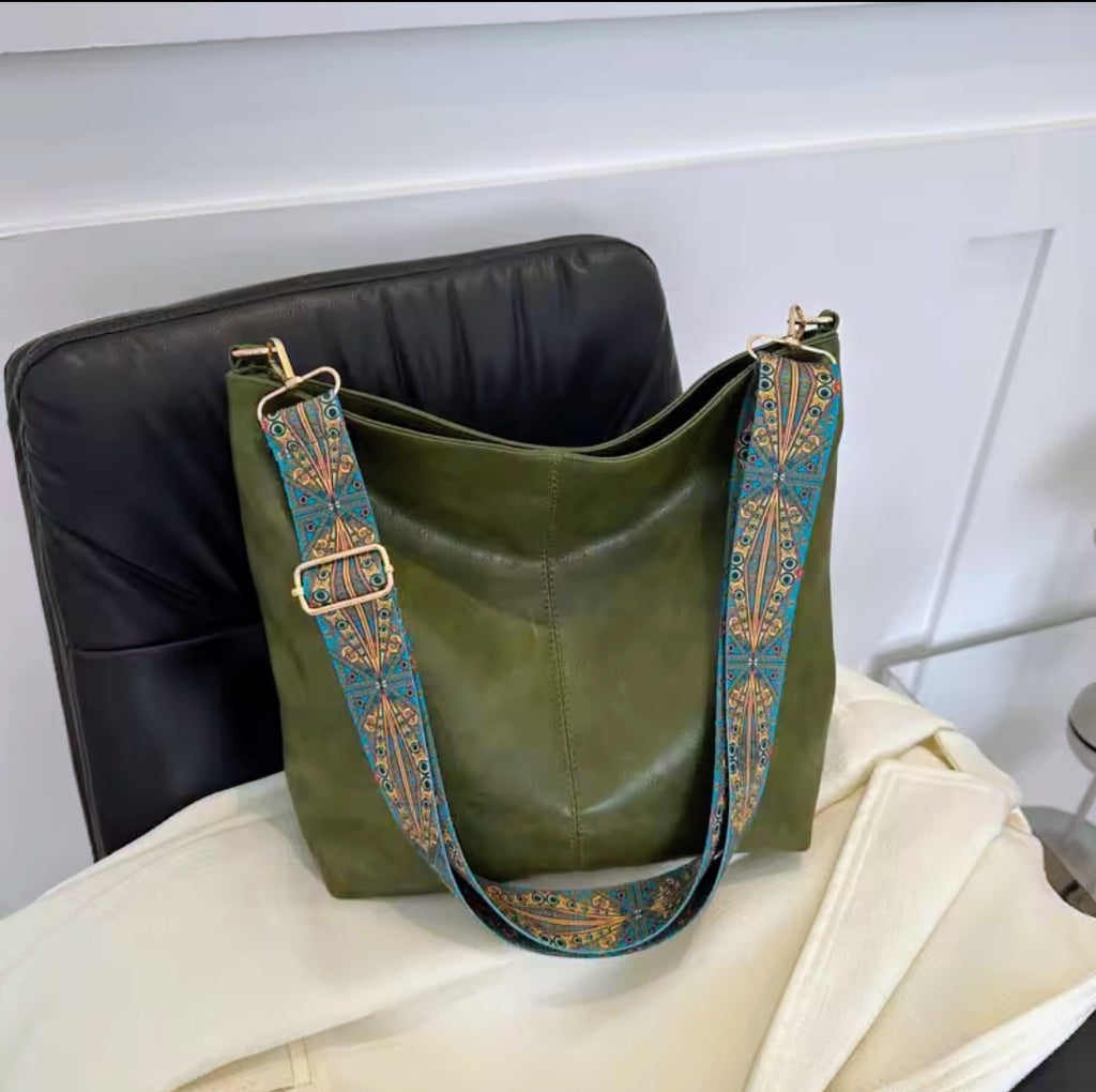 Sac Bandoulière Vintage Femme – Grande Capacité & Sangle Bohème