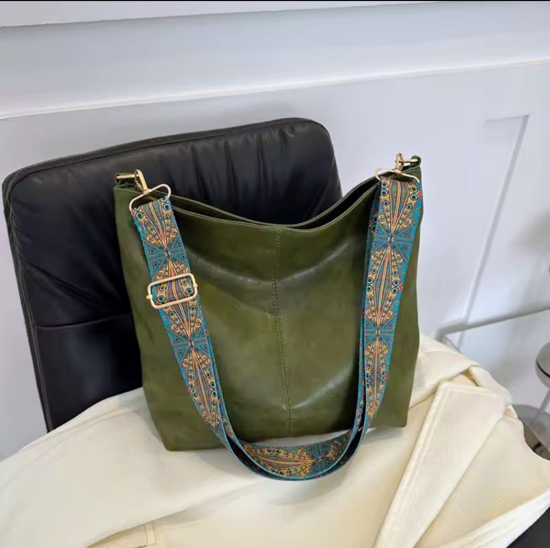 Sac Bandoulière Vintage Femme – Grande Capacité & Sangle Bohème