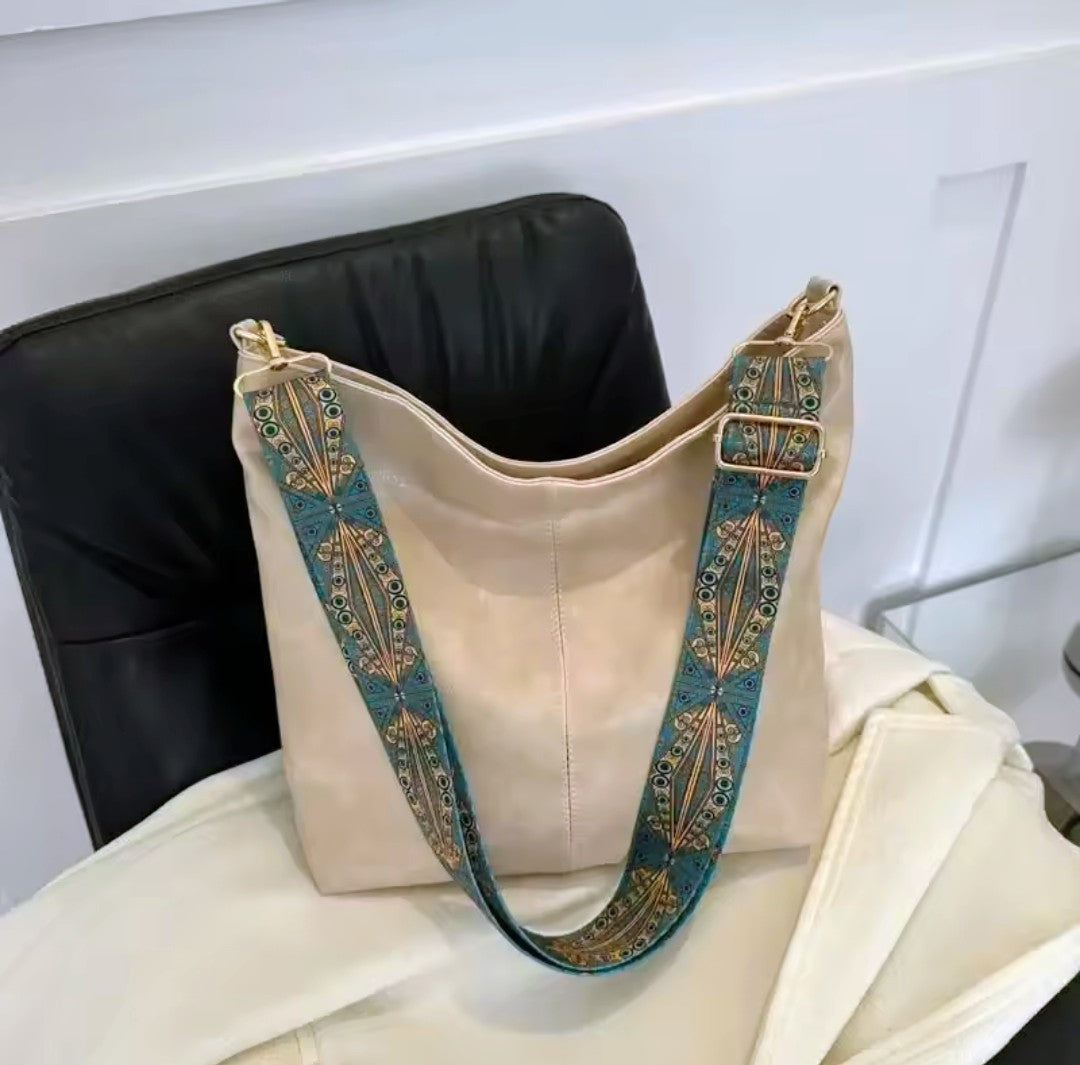 Sac Bandoulière Vintage Femme – Grande Capacité & Sangle Bohème