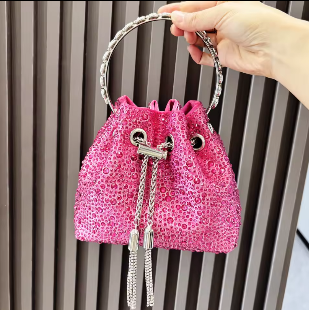 Pochette Soirée Strass Cristal Femme – Sac Seau Luxe Chaîne Dorée