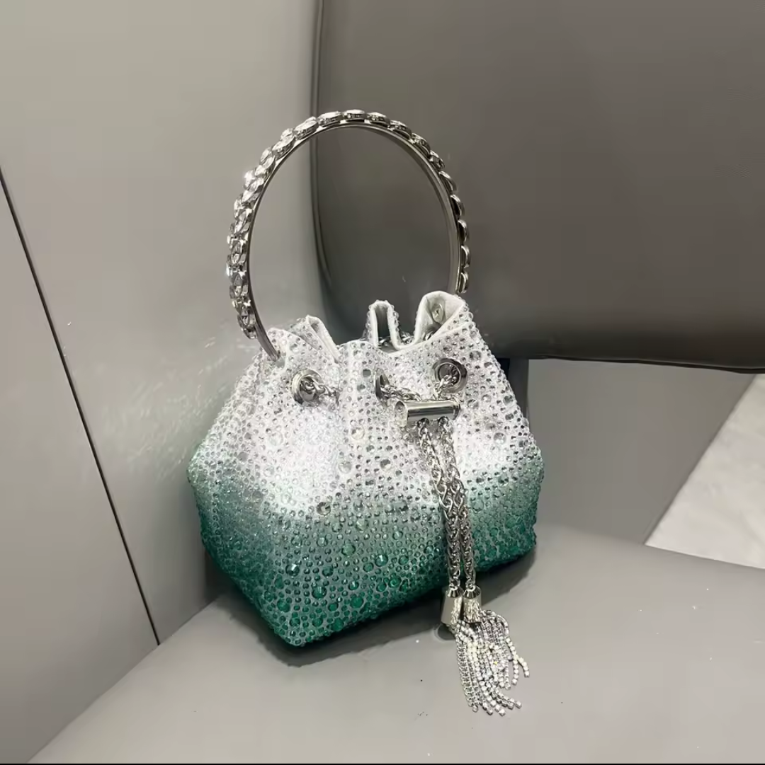 Pochette Soirée Strass Cristal Femme – Sac Seau Luxe Chaîne Dorée