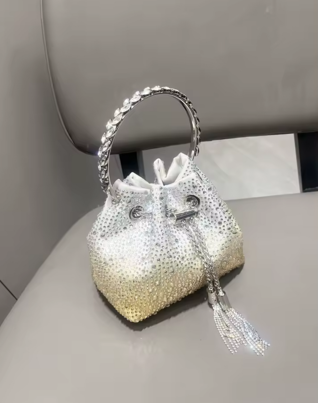 Pochette Soirée Strass Cristal Femme – Sac Seau Luxe Chaîne Dorée