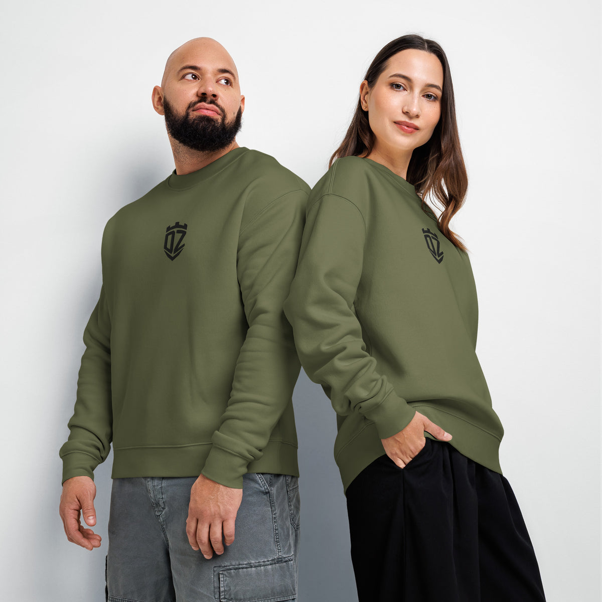 Pull vert col rond streetwear algérien DZ Collection, vue de face